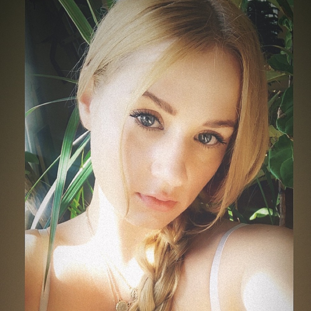 Meet your Posher, Bobbi